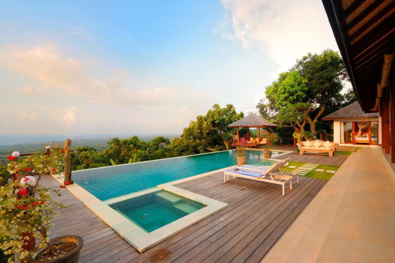 Villa Saraswati Lovina Exterior photo