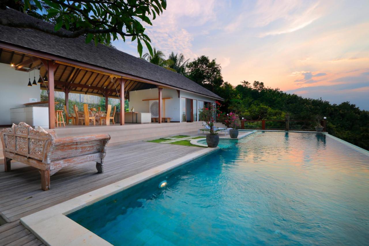 Villa Saraswati Lovina Exterior photo