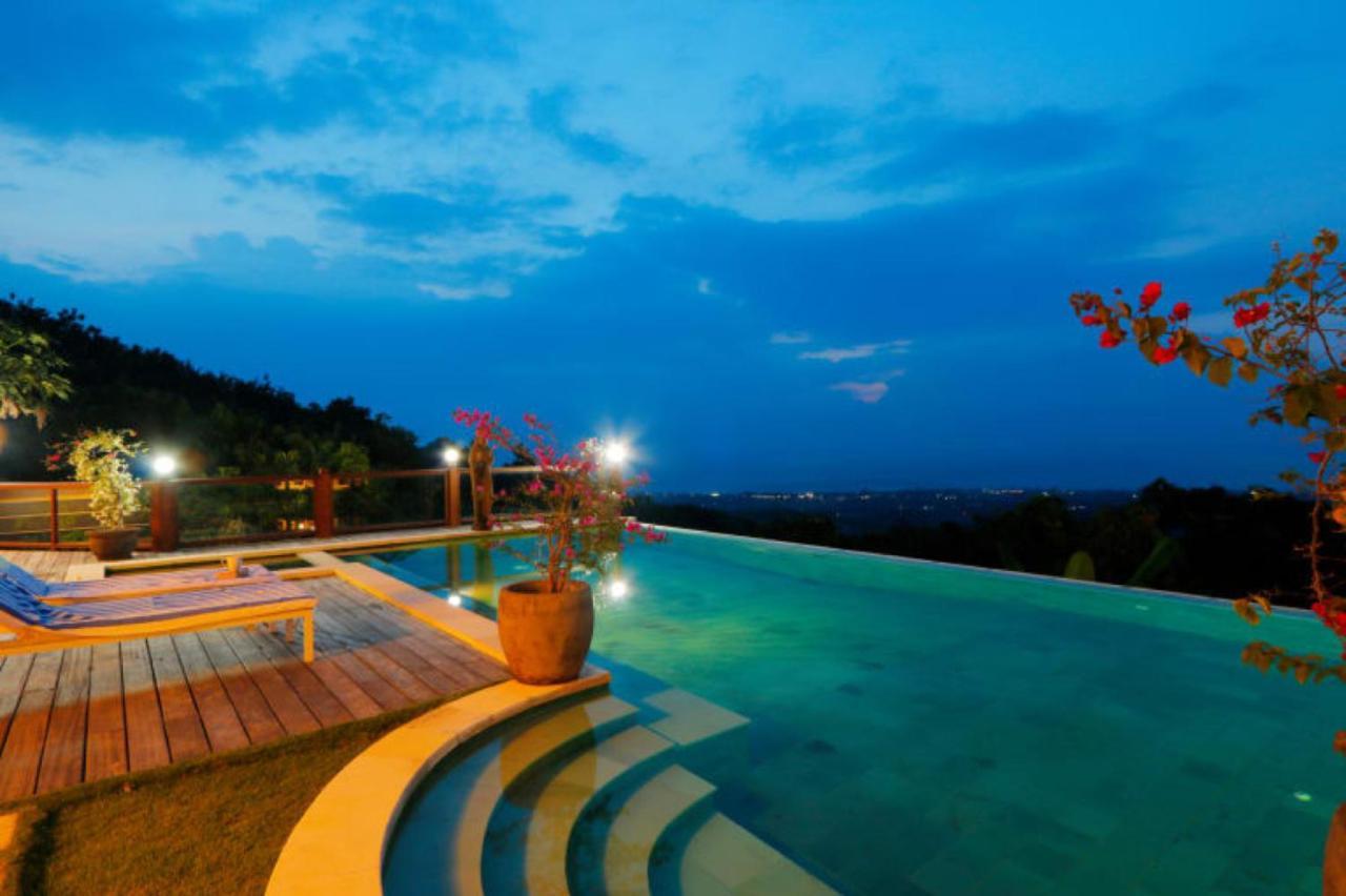 Villa Saraswati Lovina Exterior photo